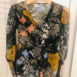 Cabi snake charmer blouse xs
